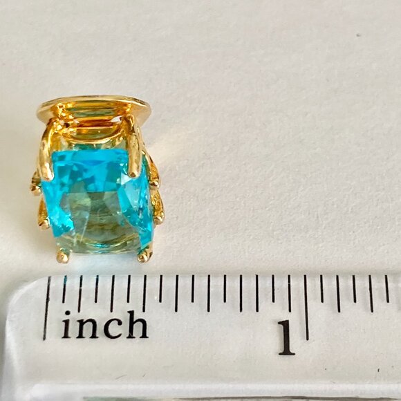 Vintage Aqua Blue Glass Clip On Earrings Jeweled Cut Gold Plated Huggie 70's USA - Picture 9 of 10